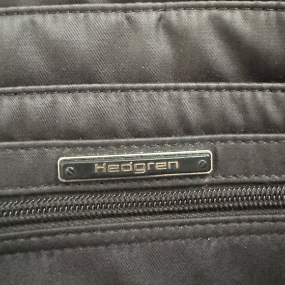 Hedgren RFID Multipocket Crossbody Bag - Picture 4 of 4